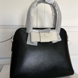 Kate Spade Mathews Street Maise Satchel in black/cement, never used